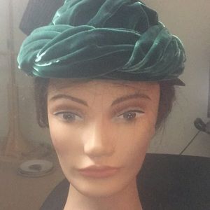 vintage velvet hat by Edythe